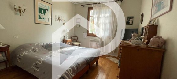 6 bedrooms House in Vineuil, France No. 50963 8