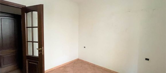 2 chambres Appartement à Genoa, Italy No. 105012 16