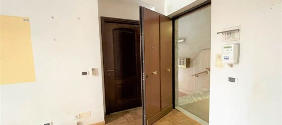 2 chambres Appartement à Genoa, Italy No. 105012 21