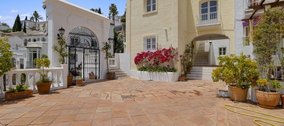 Adosado de 3 dormitorios en Benahavís, Spain No. 29928 5