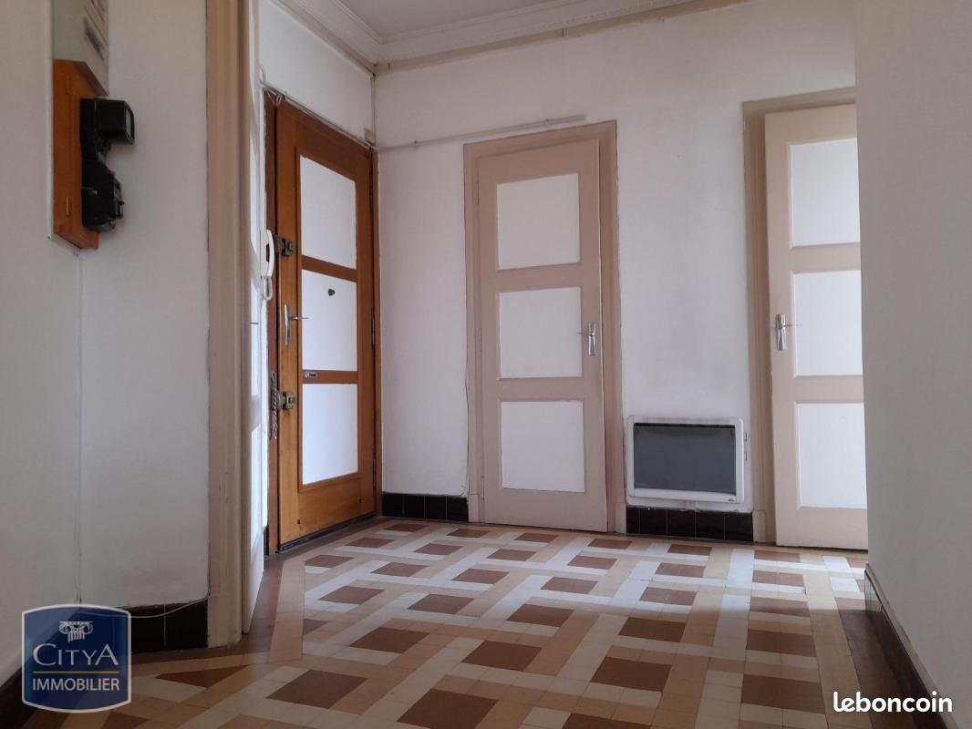 1 bedroom Apartment in Grenoble, France No. 207078