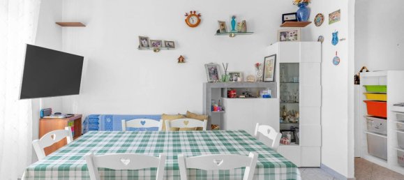 Apartamento de 2 habitaciónes en Segrate, Italy No. 290579 3