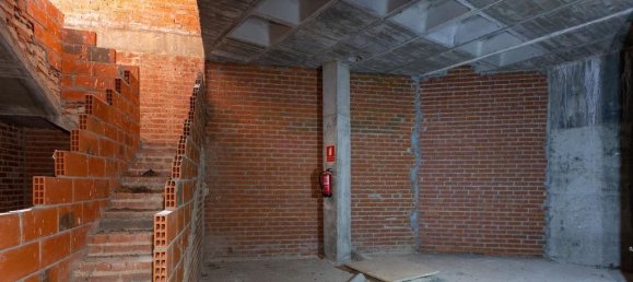 113m² Commercial property in Venturada, Spain No. 94197 15