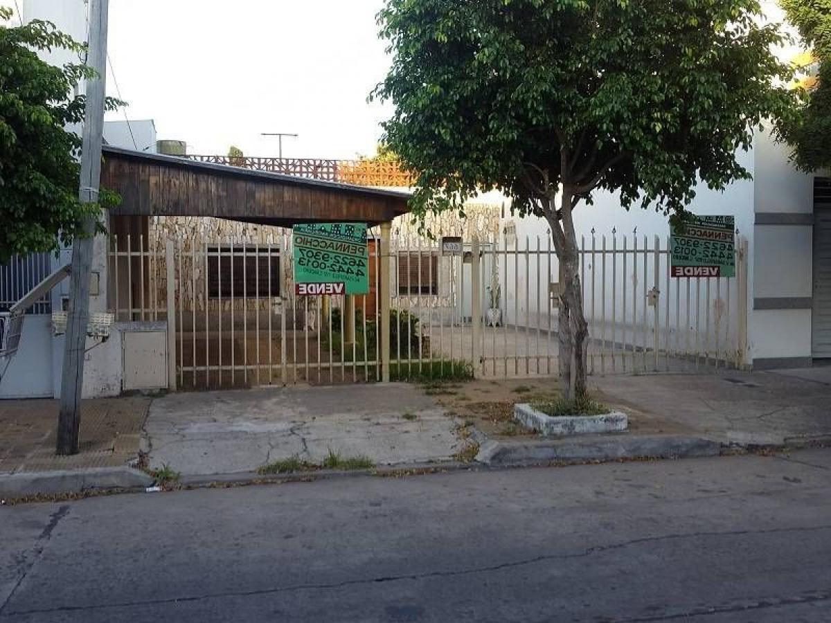 3 غرف نوم منزل في Bermudez, Argentina رقم 17055