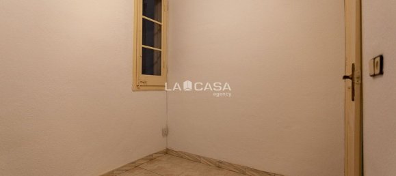 Apartamento de 3 dormitorios en Eixample, Spain No. 172258 14