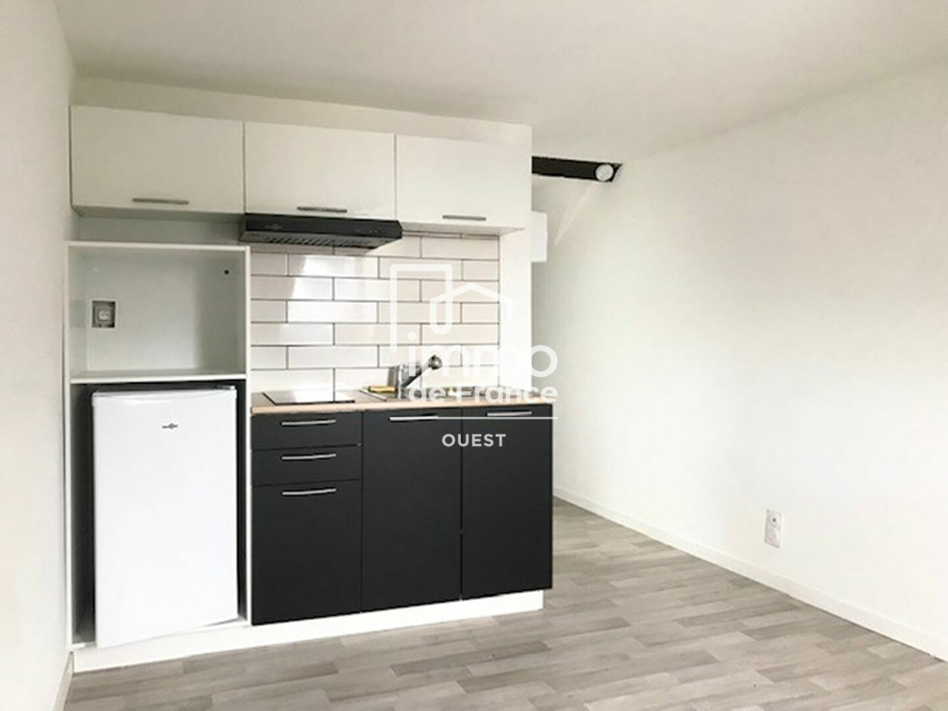 Studio in Angers, France No. 357652