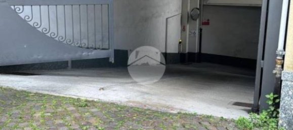 29m² Garage in Cormano, Italy No. 331054 8