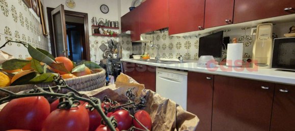 Apartamento de 3 habitaciónes en Rome, Italy No. 28572 10