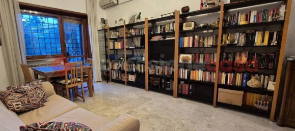 Apartamento de 3 habitaciónes en Rome, Italy No. 28572 2