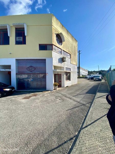 490m² Commercial property in Sintra, Portugal No. 231567