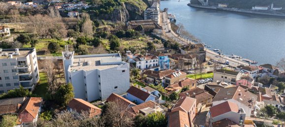 3 bedrooms House in Porto, Portugal No. 109803 6