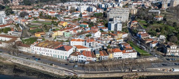 3 bedrooms House in Porto, Portugal No. 109803 11