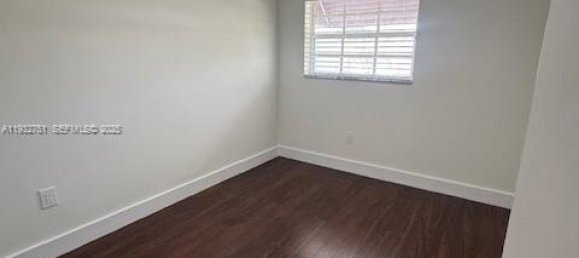3 Schlafzimmer Gewerbliche Immobilien in Miami, USA, Nr. 614706 3