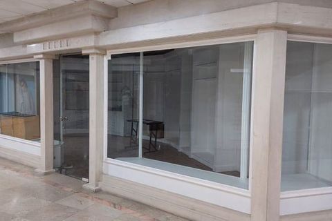 Gewerbliche Immobilie in Lisbon, Portugal 15m², Nr. 214972