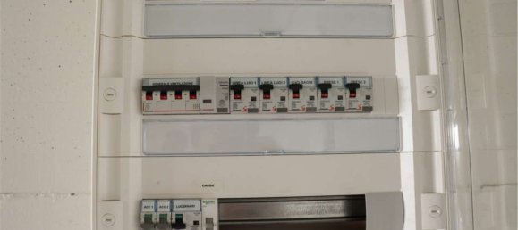 490m² Warehouse in Cermenate, Italy No. 6462 20