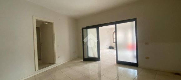 170m² Office in Castiglione delle Stiviere, Italy No. 151875 9