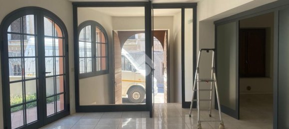 170m² Office in Castiglione delle Stiviere, Italy No. 151875 2