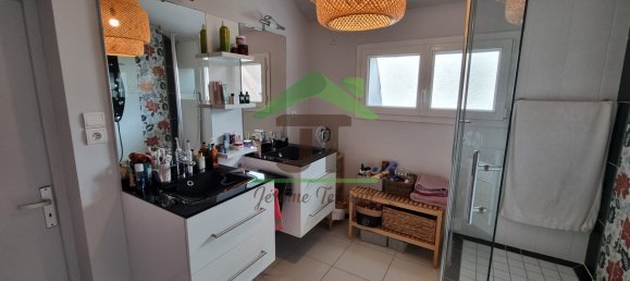 4 bedrooms House in Chateaudun, France No. 227342 12