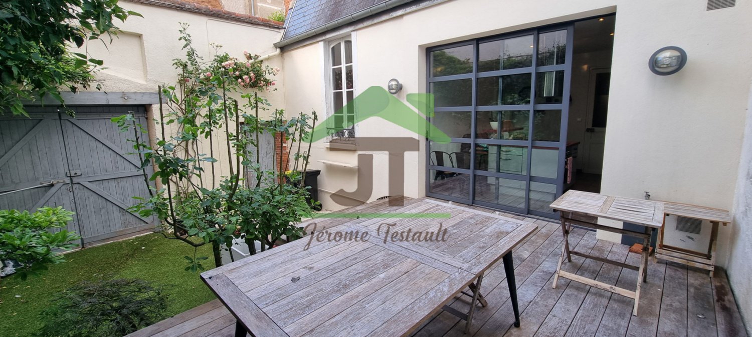 4 bedrooms House in Chateaudun, France No. 227342