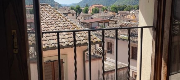 3 bedrooms Apartment in Rieti, Italy No. 381642 3