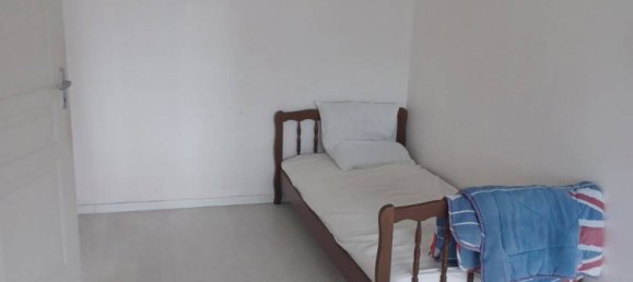 3 Schlafzimmer Wohnung in Melun, France, Nr. 330607 2
