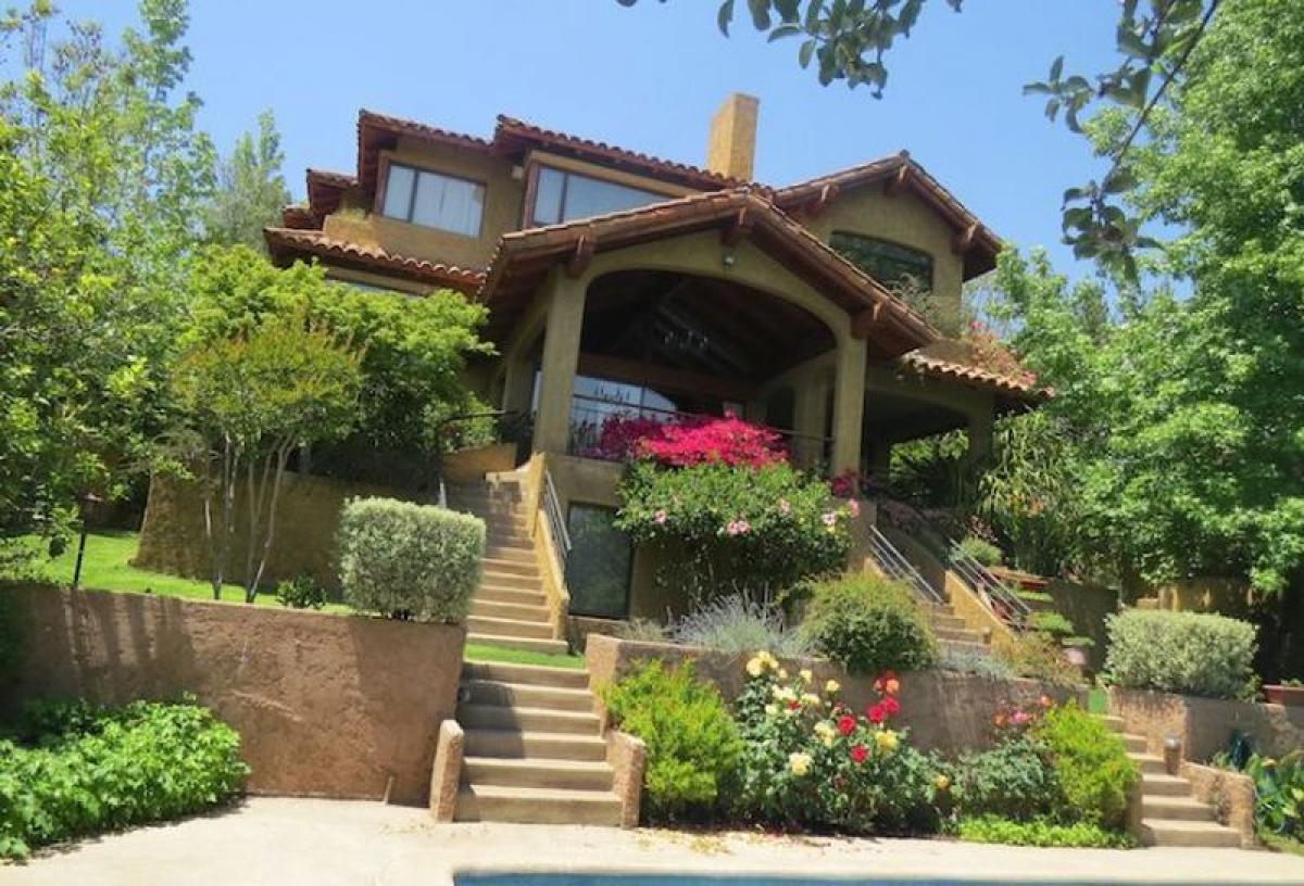 5 bedrooms House in Santiago, Chile No. 2446