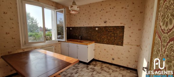 Casa de 3 dormitorios en Clery-Saint-Andre, France No. 93064 4