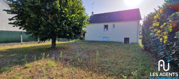 Casa de 3 dormitorios en Clery-Saint-Andre, France No. 93064 10