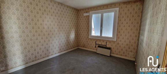 Casa de 3 dormitorios en Clery-Saint-Andre, France No. 93064 7