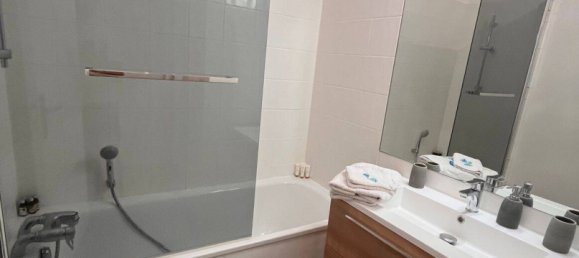 Studio in Levallois-Perret, France, Nr. 327067 9