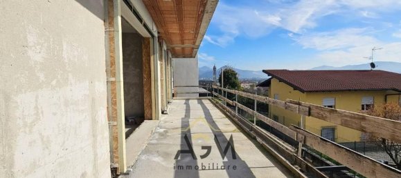 4 rooms Villa in San Paolo d'Argon, Italy No. 29007 32
