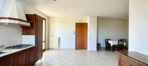 4 rooms Apartment in Santa Croce sull'Arno, Italy No. 78551 4