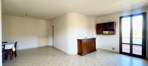 4 rooms Apartment in Santa Croce sull'Arno, Italy No. 78551 7