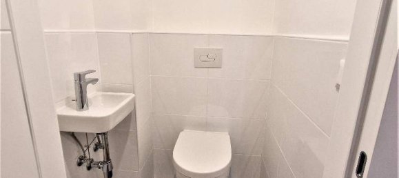 4 rooms Apartment in Favoriten, Austria No. 171276 12