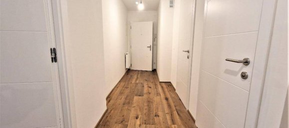 4 rooms Apartment in Favoriten, Austria No. 171276 3