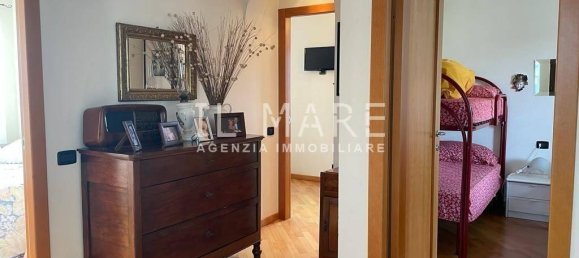 Villa de 5 habitaciónes en Montignoso, Italy No. 36009 8