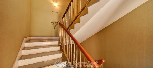 Дом с 5 комнатами в Parabita, Италия № 231213 42