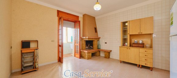 Дом с 5 комнатами в Parabita, Италия № 231213 34