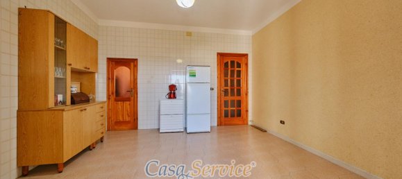 Дом с 5 комнатами в Parabita, Италия № 231213 32