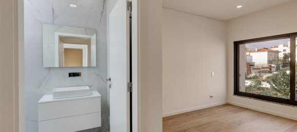 4 Schlafzimmer Haus in Loures, Portugal, Nr. 102877 8