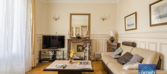 3 bedrooms House in Les Pavillons-sous-Bois, France No. 142997 3