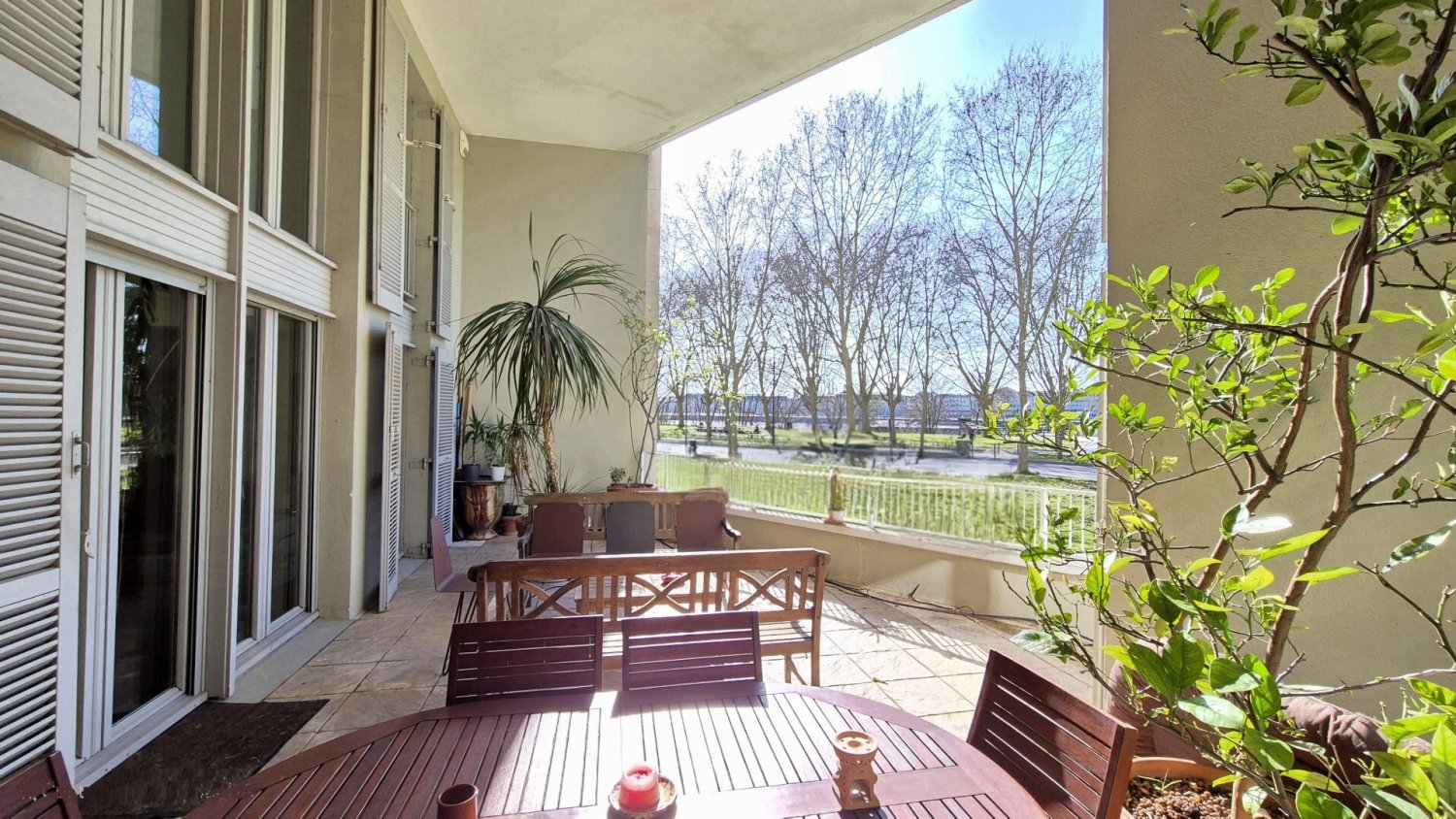 3 bedrooms Duplex in Bordeaux, France No. 352204