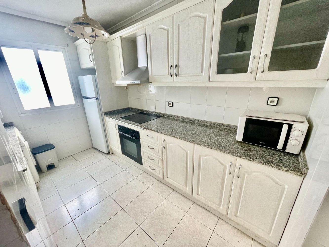 3 bedrooms Apartment in Alicante, Spain No. 190030