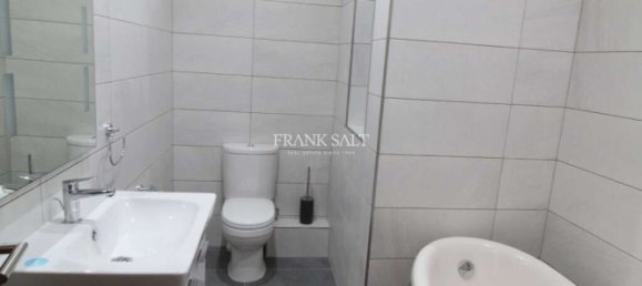 Apartamento de 2 dormitorios en Pembroke, Malta No. 7002 13