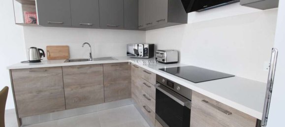 Apartamento de 2 dormitorios en Pembroke, Malta No. 7002 5