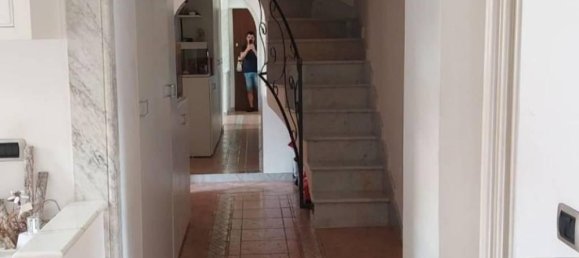 4 rooms Apartment in Carrara, Italy No. 109094 19