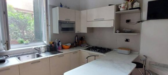 4 rooms Apartment in Carrara, Italy No. 109094 11