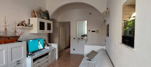 4 rooms Apartment in Carrara, Italy No. 109094 8