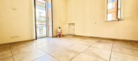 1 bedroom Apartment in Naples, Italy No. 316228 7