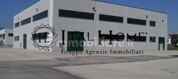 مستودع في Valmadrera, Italy 1370متر مربع رقم 5489 12